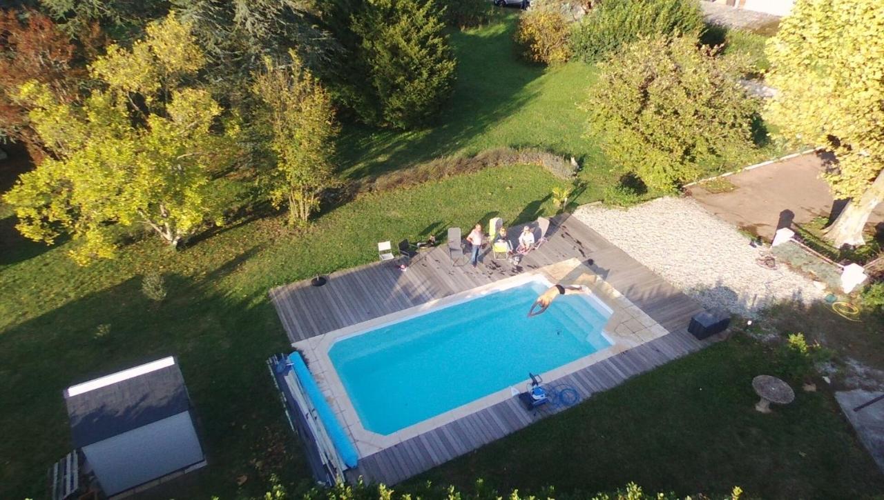 Chambres D'Hotes Le Cedre Bleu Saint-Lattier Exterior photo